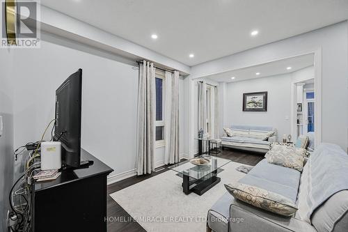 3420 Fountain Park Avenue, Mississauga, ON - Indoor