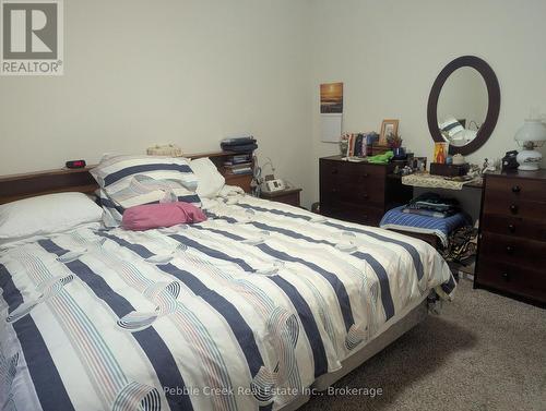 16 - 27 Fairhaven Lane, Goderich (Goderich (Town)), ON - Indoor Photo Showing Bedroom