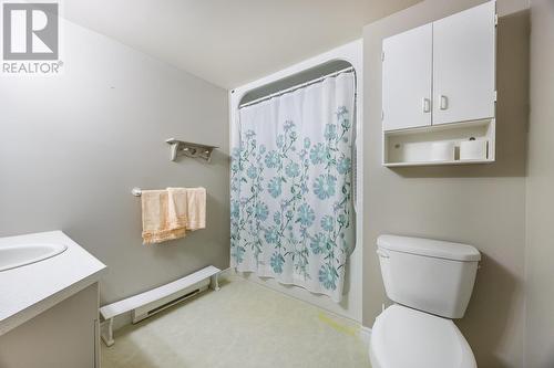 721 Third Line E # #8, Sault Ste. Marie, ON - Indoor Photo Showing Bathroom