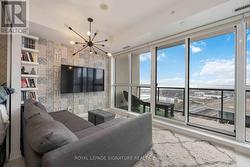 2215 - 51 EAST LIBERTY STREET  Toronto, ON M6K 3P8