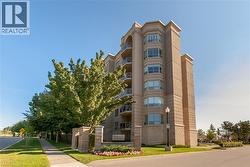 2075 AMHERST HEIGHTS Drive Unit# 401  Burlington, ON L7P 5B8