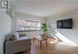 8 - 122 VICTORIA AVENUE N  Hamilton, ON L8L 5E5