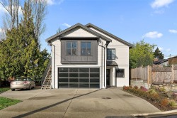 4240 Springridge Cres  Saanich, BC V8Z 4Y8