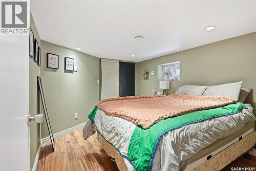 613 Dufferin Avenue, Saskatoon, SK - Indoor Photo Showing Bedroom