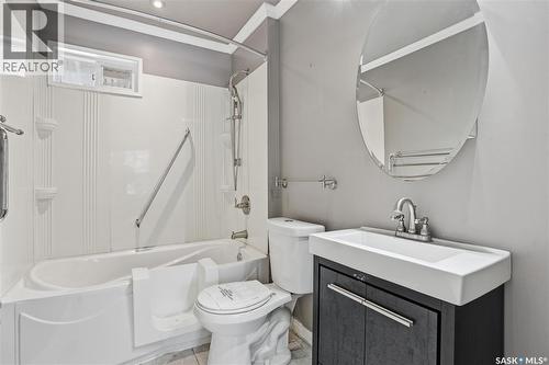 23 Ingersoll Crescent, Regina, SK - Indoor Photo Showing Bathroom