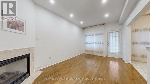 54 - 190 Harding Boulevard W, Richmond Hill, ON - Indoor Photo Showing Other Room With Fireplace