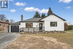 50 MOUNTAIN Avenue N  Stoney Creek, ON L8G 3N9