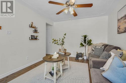 25 Hawkesbury Avenue, London East (East D), ON - Indoor