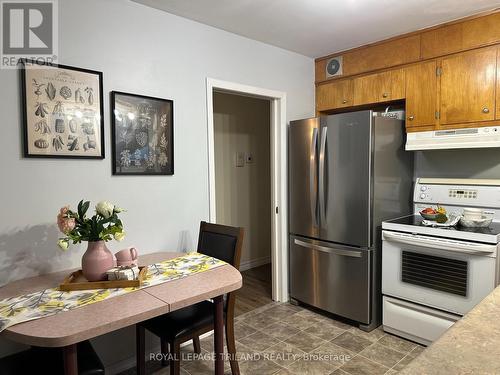 25 Hawkesbury Avenue, London East (East D), ON - Indoor Photo Showing Other Room