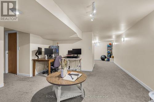 25 Hawkesbury Avenue, London East (East D), ON - Indoor