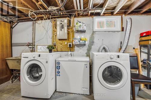 25 Hawkesbury Avenue, London East (East D), ON - Indoor Photo Showing Laundry Room