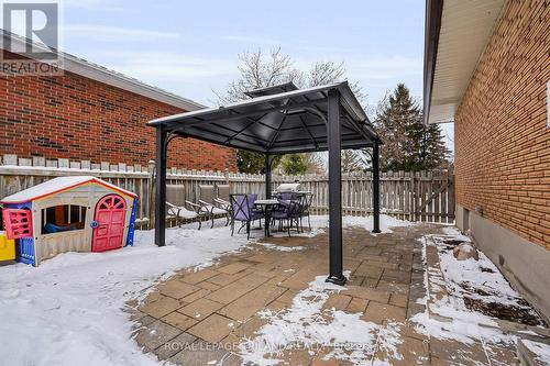 25 Hawkesbury Avenue, London East (East D), ON - Outdoor