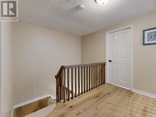 3453 Hannibal Road, Burlington, ON - Indoor Photo Showing Other Room