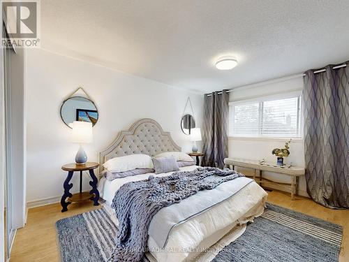 3453 Hannibal Road, Burlington, ON - Indoor Photo Showing Bedroom