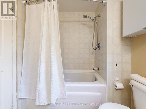 3453 Hannibal Road, Burlington, ON - Indoor Photo Showing Bathroom