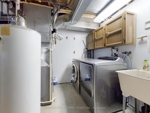 3453 Hannibal Road, Burlington, ON - Indoor Photo Showing Laundry Room