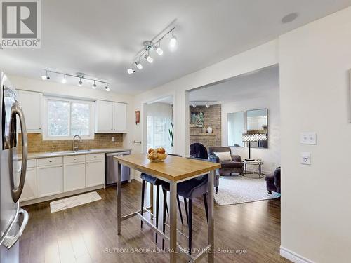 3453 Hannibal Road, Burlington, ON - Indoor Photo Showing Kitchen