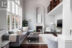 364 CREEK PATH AVENUE  Oakville, ON L6L 6X3