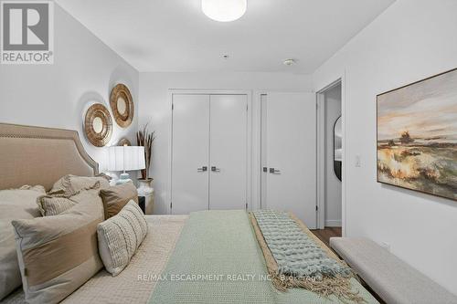 209 - 479 Charlton Avenue E, Hamilton, ON - Indoor Photo Showing Bedroom