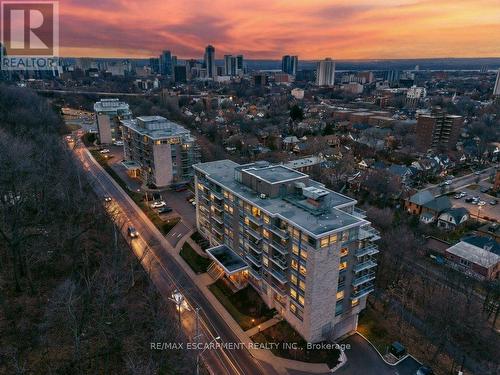 209 - 479 Charlton Avenue E, Hamilton, ON - Outdoor With View