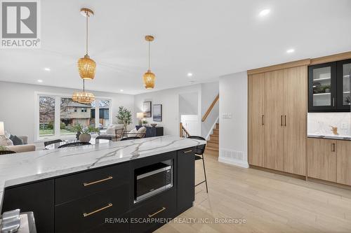 5375 Riverside Drive, Burlington, ON - Indoor