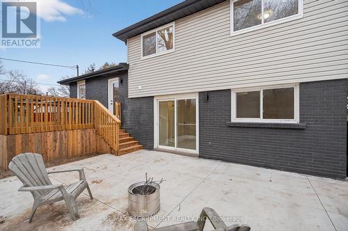 5375 Riverside Drive, Burlington, ON - Outdoor With Exterior