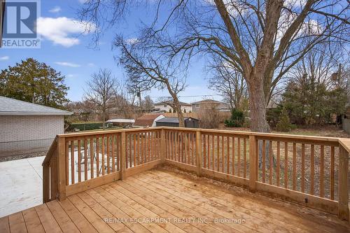 5375 Riverside Drive, Burlington, ON - Outdoor