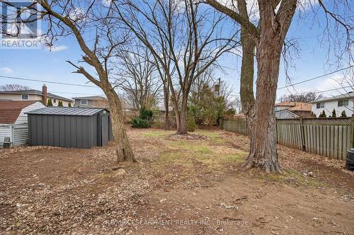 5375 Riverside Drive, Burlington, ON - Outdoor