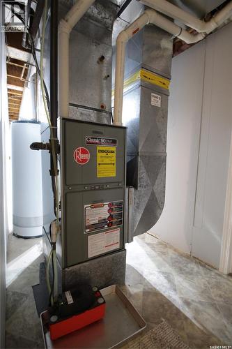 302 3Rd Avenue, Whitewood, SK - Indoor Photo Showing Basement