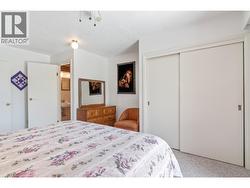 Primary bedroom main floor - 