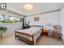 Main floor third bedroom - 