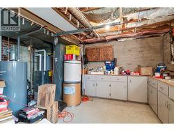 Basement utility and workshop - 
