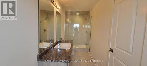 2514 Castlegate Crossing, Pickering, ON - Indoor Photo Showing Bathroom