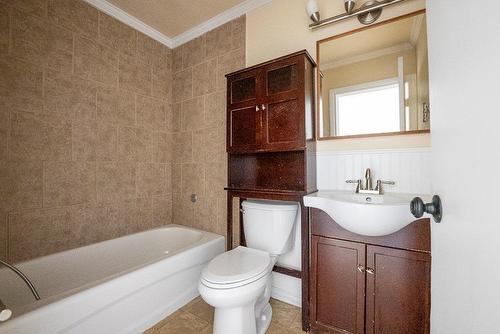 5402 47 Avenue, Wetaskiwin, AB 