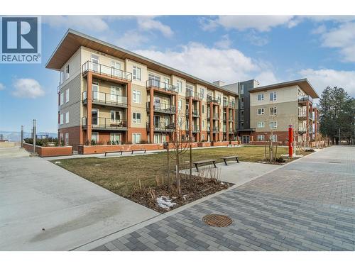 Back of building - 885 University Drive Unit# 311, Kamloops, BC - Outdoor With Facade