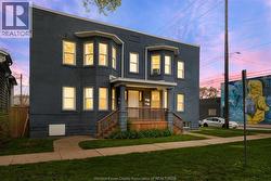 890 Howard AVENUE  Windsor, ON N9A 1S2