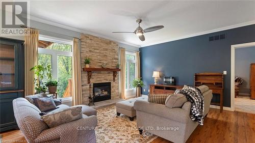 2 Hunter Drive S, Norfolk, ON - Indoor Photo Showing Living Room With Fireplace