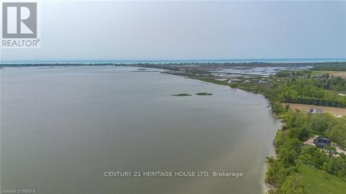 2 Hunter Drive S, Norfolk, ON - Outdoor With Body Of Water With View