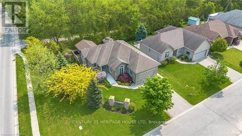 2 Hunter Drive S, Norfolk, ON - Outdoor