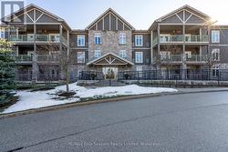 305 - 27 BEAVER STREET S  Blue Mountains, ON N0H 1J0