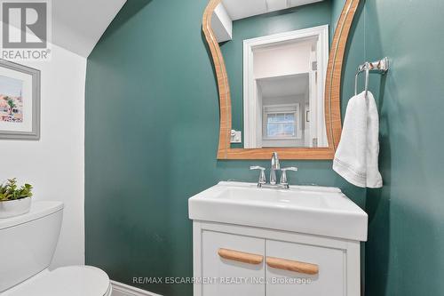 232 Mountain Park Avenue, Hamilton, ON - Indoor Photo Showing Bathroom