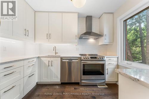 101 Templeton Street, Ottawa, ON - Indoor Photo Showing Kitchen With Upgraded Kitchen