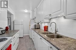 Pull-out drawers for xtra storage - 