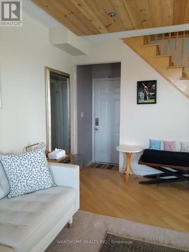 3995 Janice Drive, Mississauga, ON - Indoor