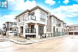 501 - 40 HALLIFORD PLACE  Brampton, ON L6P 4R1