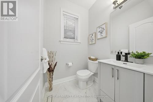 8 Summerberry Way, Hamilton, ON - Indoor Photo Showing Bathroom