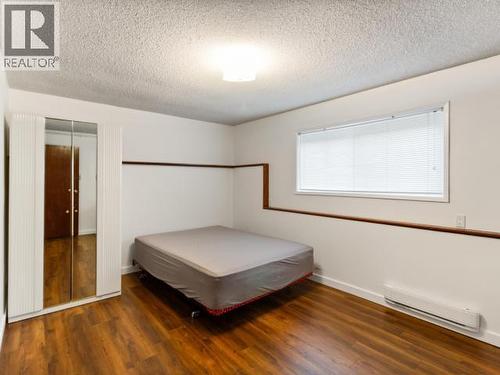 3826 Trail Place, Powell River, BC - Indoor Photo Showing Bedroom