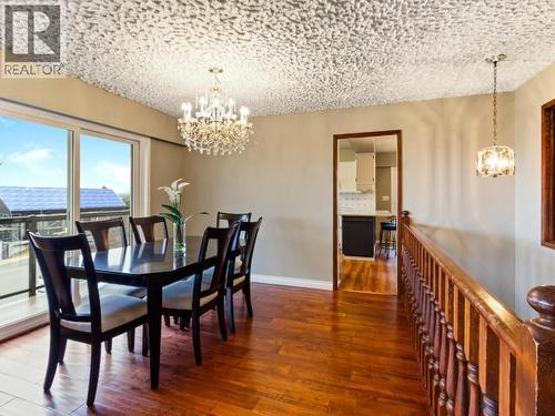3826 Trail Place, Powell River, BC - Indoor Photo Showing Dining Room