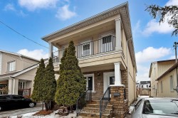 950 Greenwood Avenue  Toronto, ON M4J 4C3