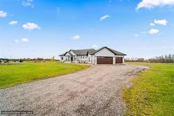 2027 Naleway Road  East St Paul, MB R2E 1E2